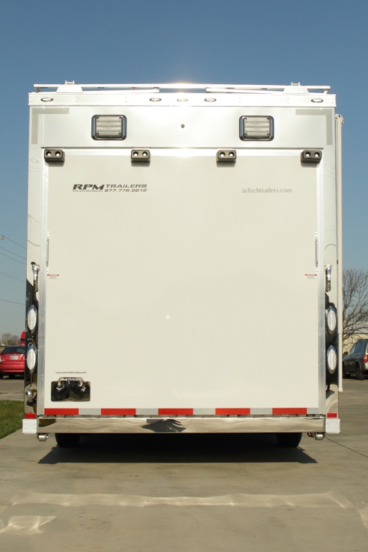 40_aluminumgoose_12320_03