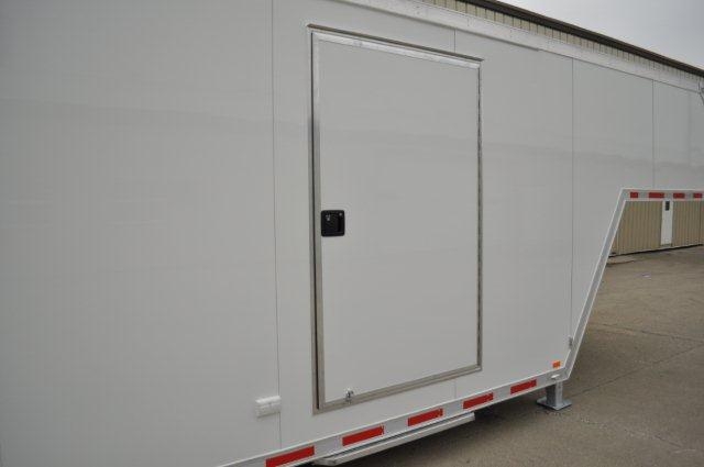 40_aluminumgoose_12326_06