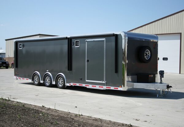 30′ Custom inTech Aluminum Race Trailer