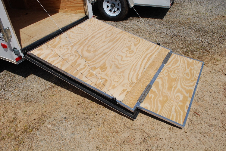 enclosedvnose_6025_04