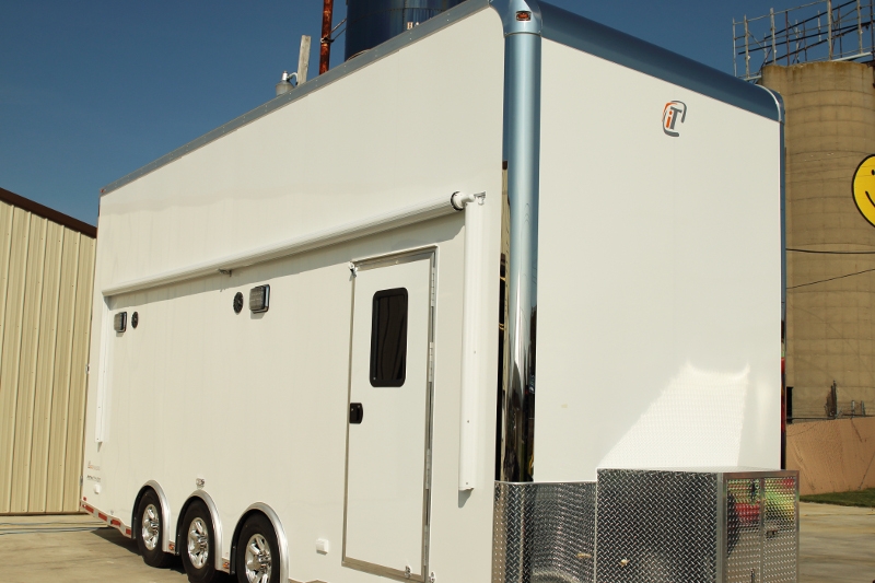 24_customaluminum_11556_02