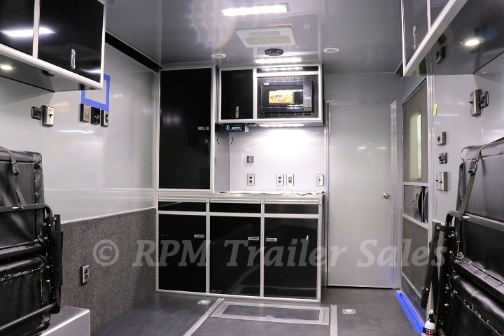 26ft. Aluminum Race Trailer with Bathroom Package 13-sca48-1000