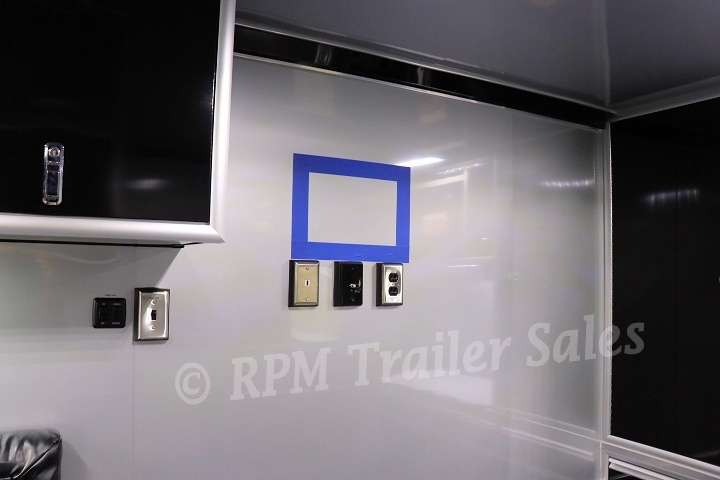 26ft. Aluminum Race Trailer with Bathroom Package 16-sca51-1000