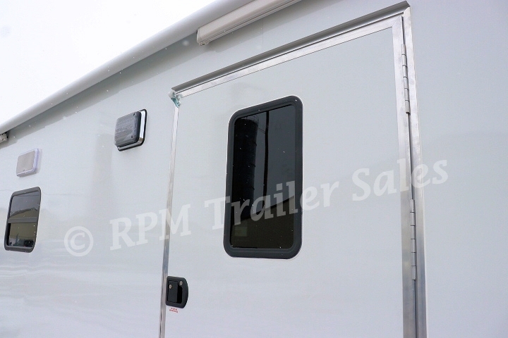 26ft. Aluminum Race Trailer with Bathroom Package 4-sca44-1000
