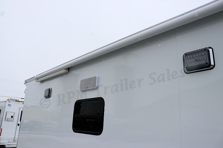 26ft. Aluminum Race Trailer with Bathroom Package 8-sca46-1000