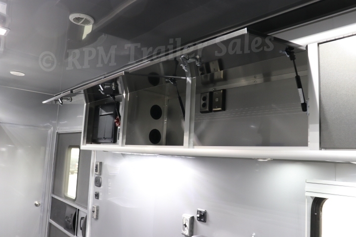 28 ft Aluminum Race Car Trailer with Bathroom Package 17-sca48-1000