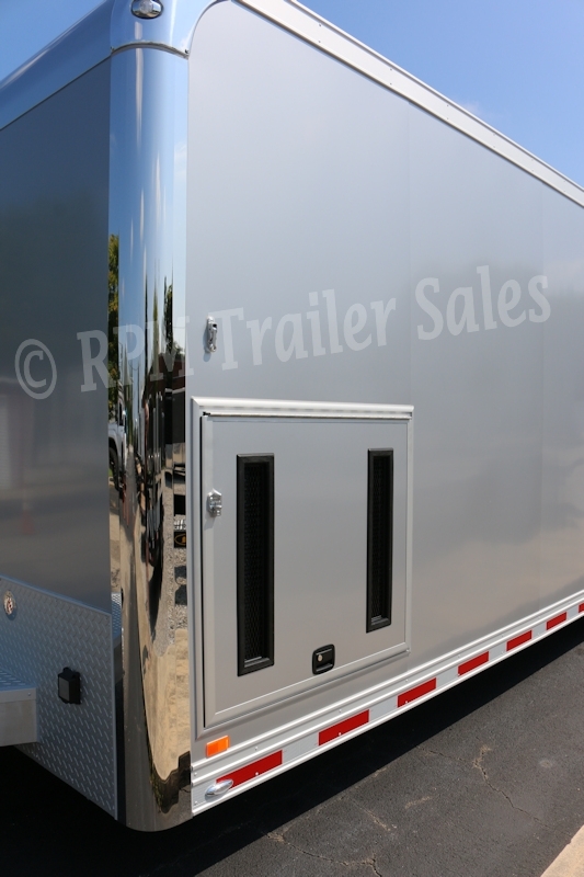 28 ft. inTech Aluminum Car Trailer with escape door 7-sca47-1000