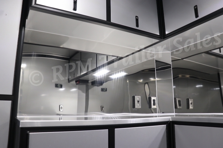 34 ft. inTech Aluminum Race Trailer 9-sca49-1000