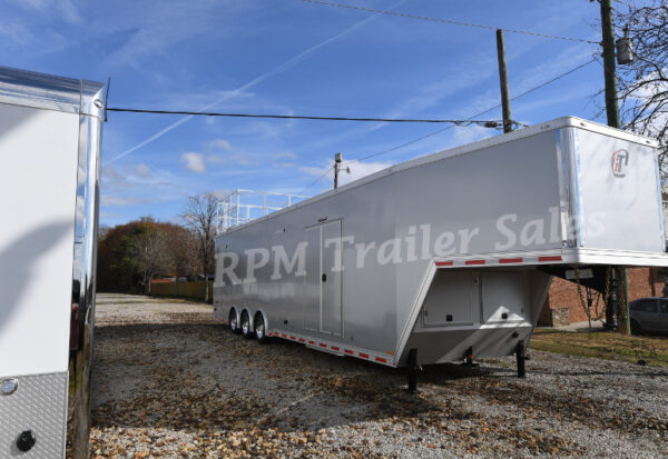 42′ Custom Aluminum Gooseneck Trailer