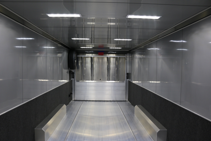 40′ Aluminum Goosenck Trailer 10