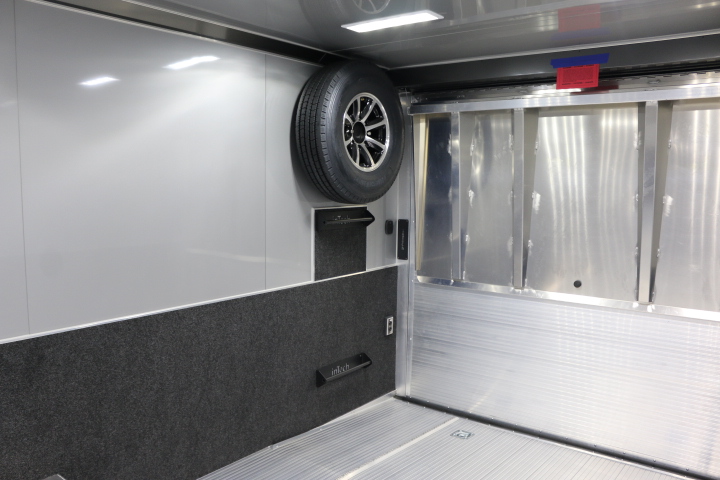 40′ Aluminum Goosenck Trailer 11