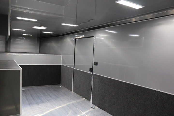 40′ Aluminum Goosenck Trailer 7