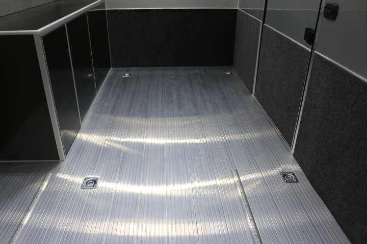 40′ Aluminum Goosenck Trailer 9