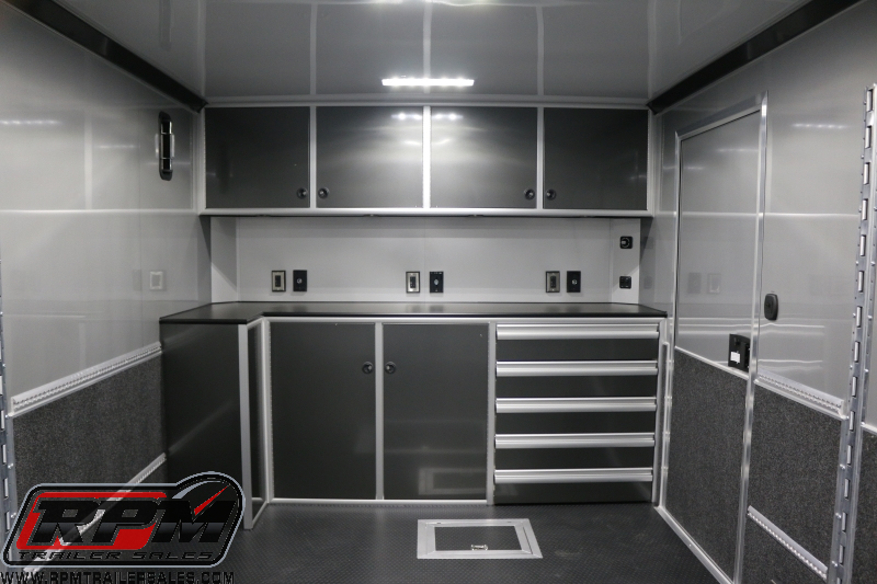 18′ inTech Aluminum Trailer 10