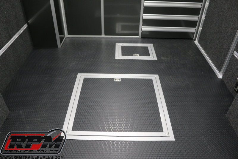 18′ inTech Aluminum Trailer 11