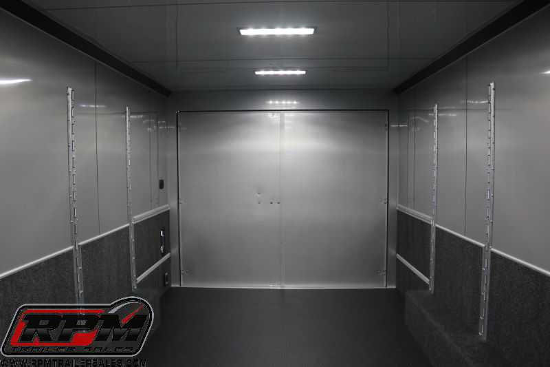 18′ inTech Aluminum Trailer 14
